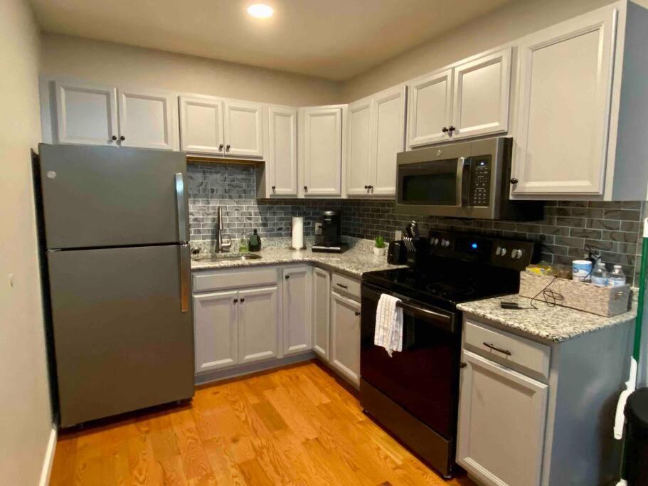 Downtown Albany 2 Bedroom + Workstation @ The Mark Екстер'єр фото