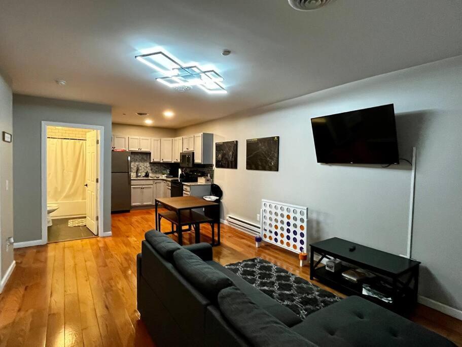 Downtown Albany 2 Bedroom + Workstation @ The Mark Екстер'єр фото